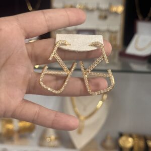 حلق فلانتينو نازل كبير مع زركون