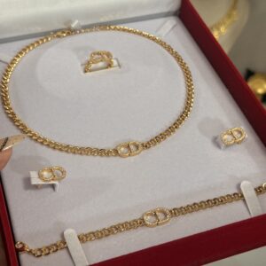 طقم cdمع زركون